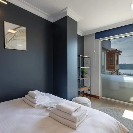 Lägenhet 2 Bedroom W Panoramic Bosphorus Views & Cleaning *